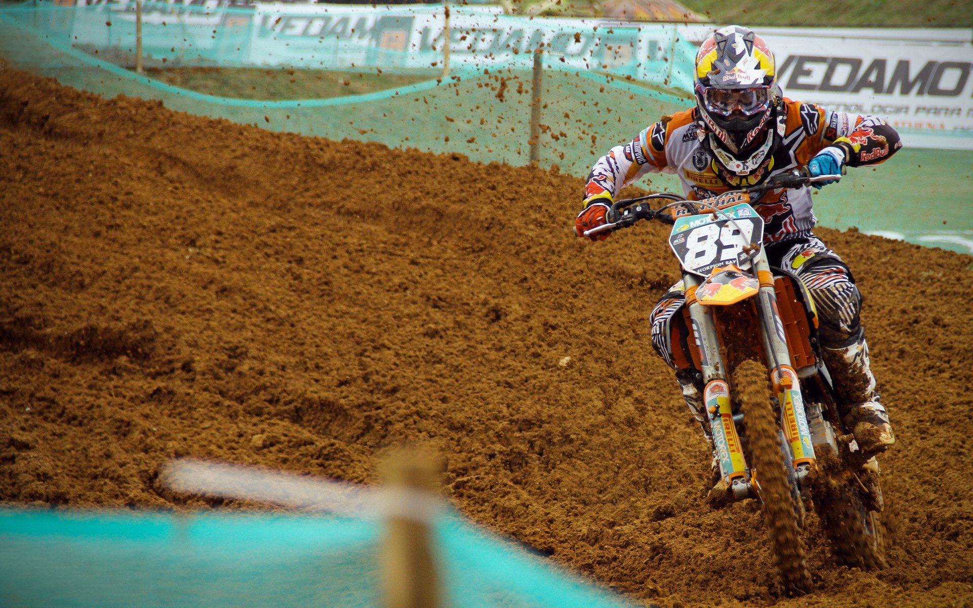 爱游戏ayx-“英超大战一触即发，胜局之变引发广泛关注”，英超比赛集锦