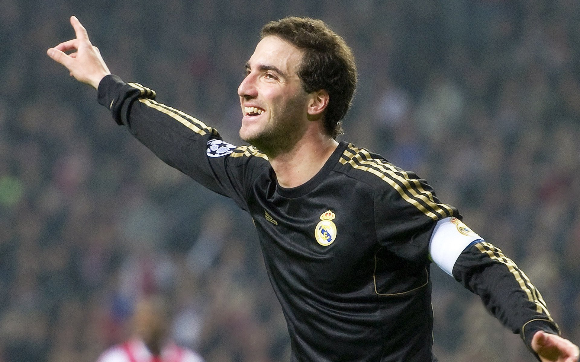 德甲推行灵活战术，精彩比赛层出不穷，德甲联赛特性